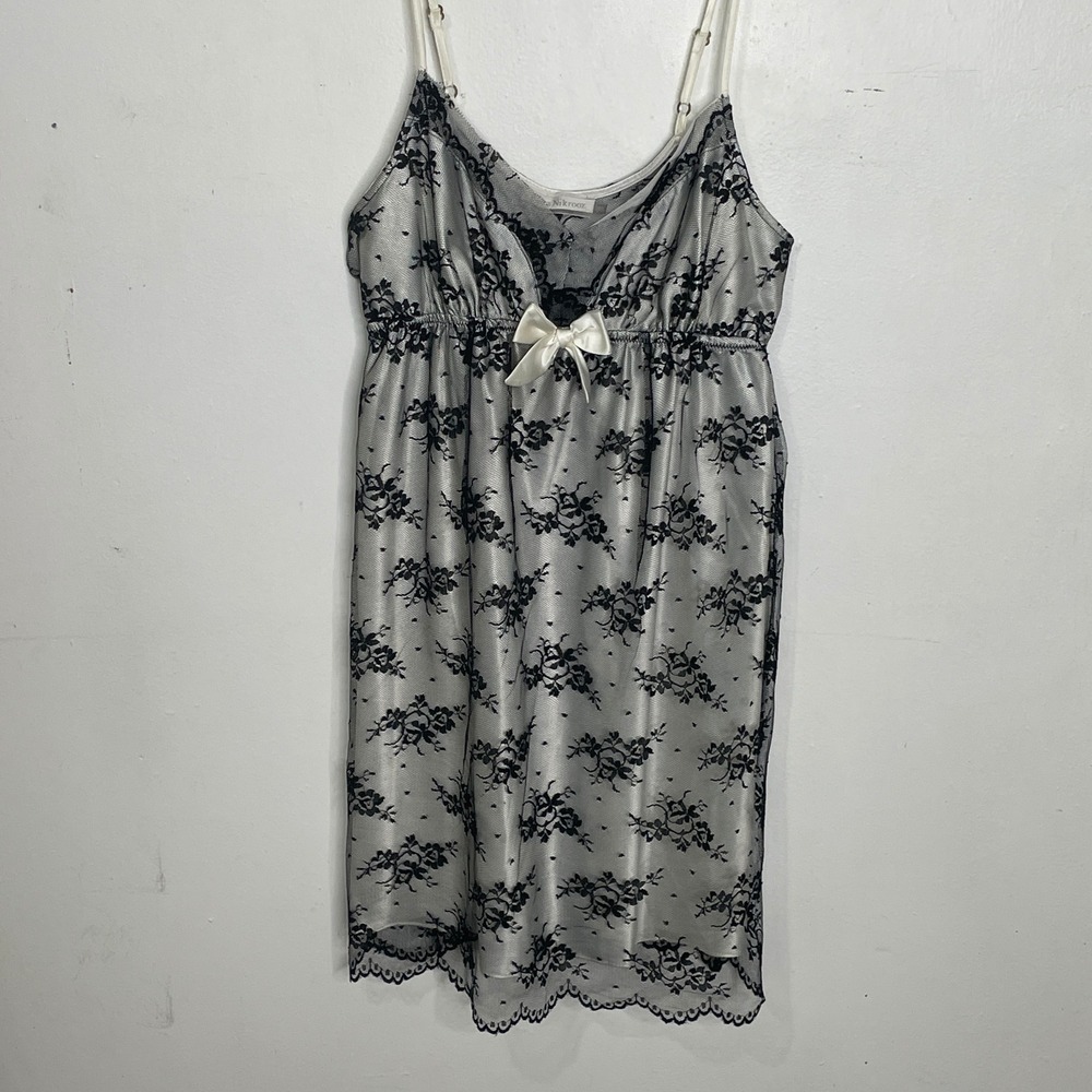 Flora Nikrooz Silver Black Lace Babydoll Chemise‎ Nightgown Made in USA Medium
